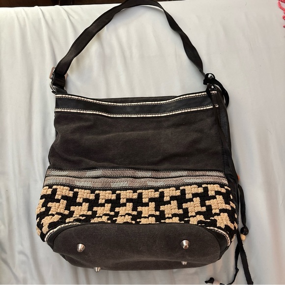 TOMS Wanderer One For One Woven Embroidered Bucket Bag Canvas Beaded Boho Black - Picture 2 of 8